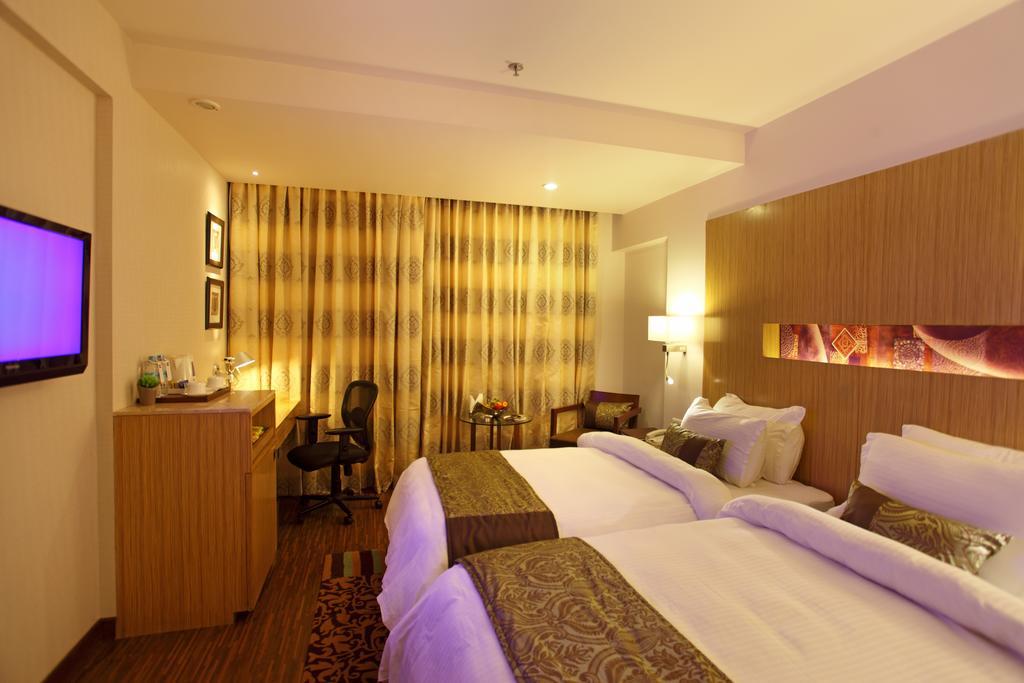 Comfort Inn Legacy Rajkot Ngoại thất bức ảnh