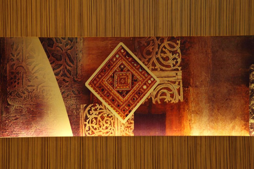 Comfort Inn Legacy Rajkot Ngoại thất bức ảnh