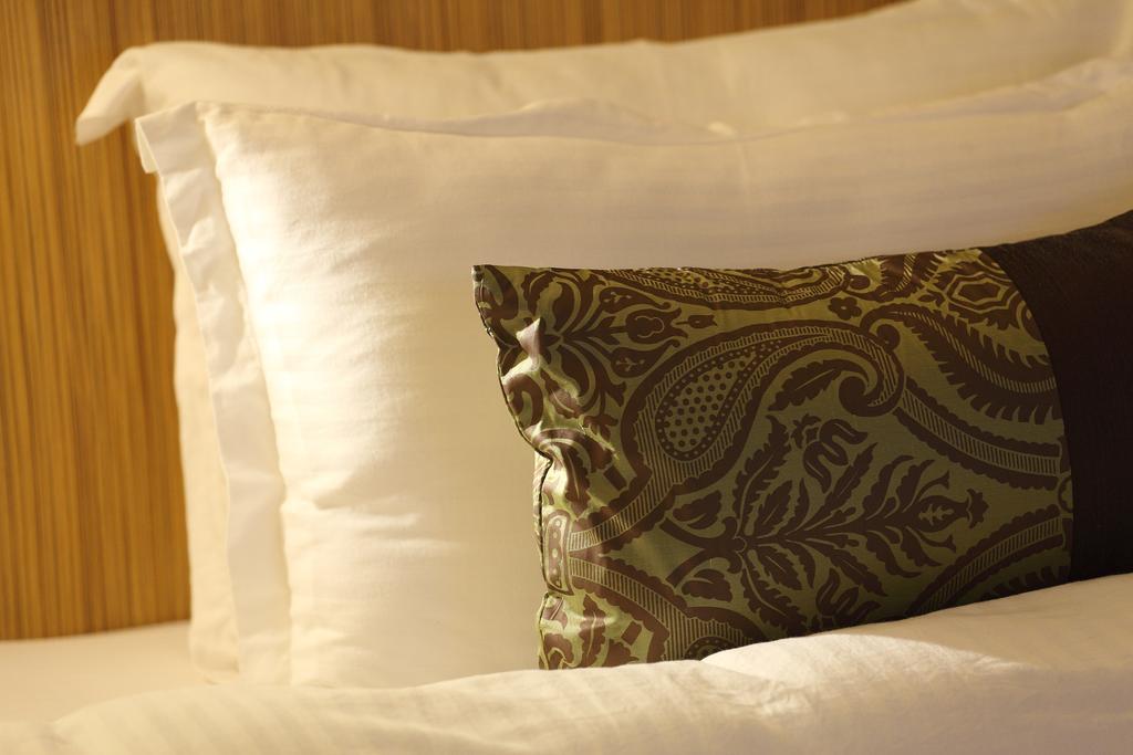Comfort Inn Legacy Rajkot Ngoại thất bức ảnh